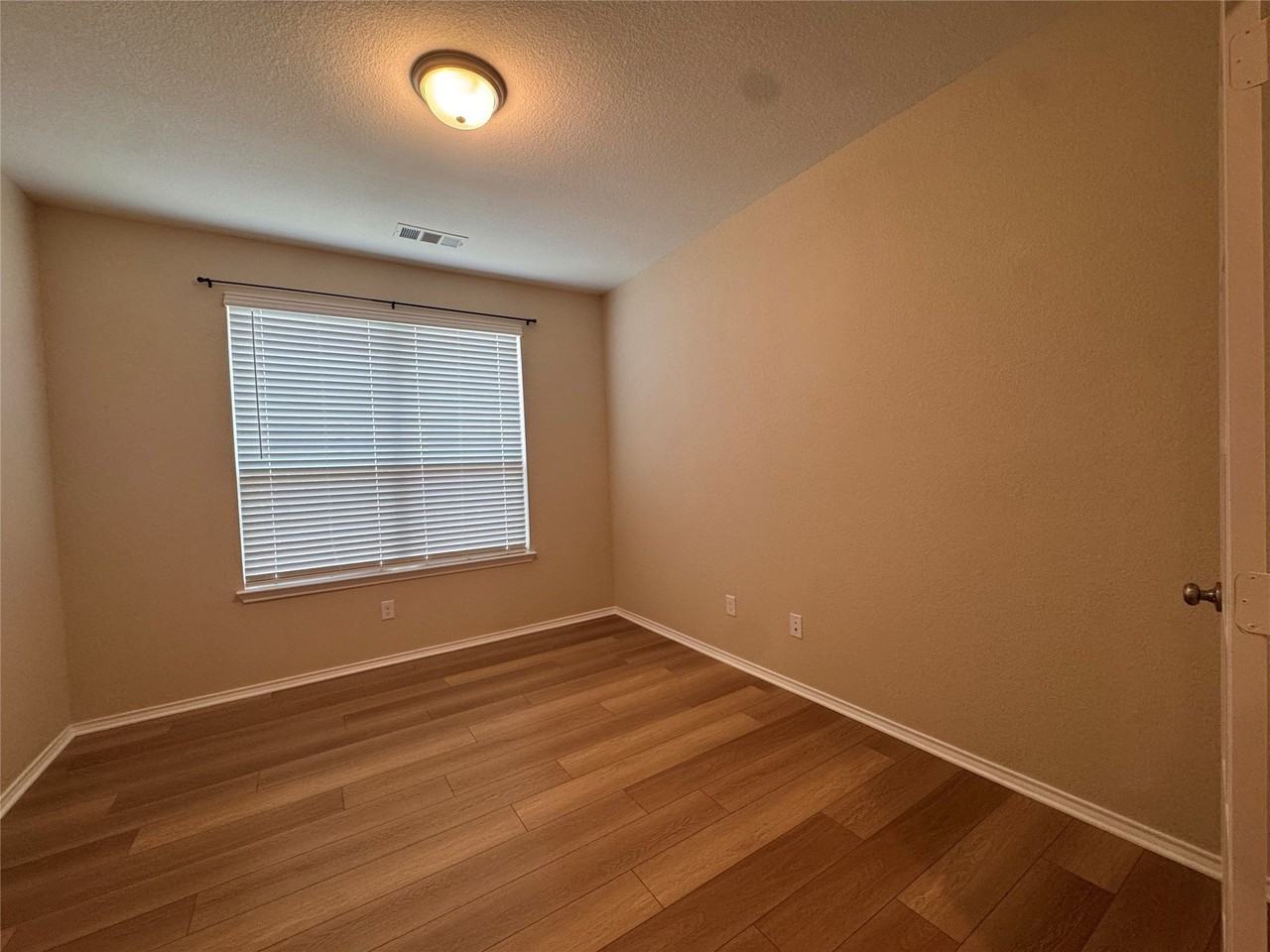 8134 Grotto Dr - Photo 6 of 23
