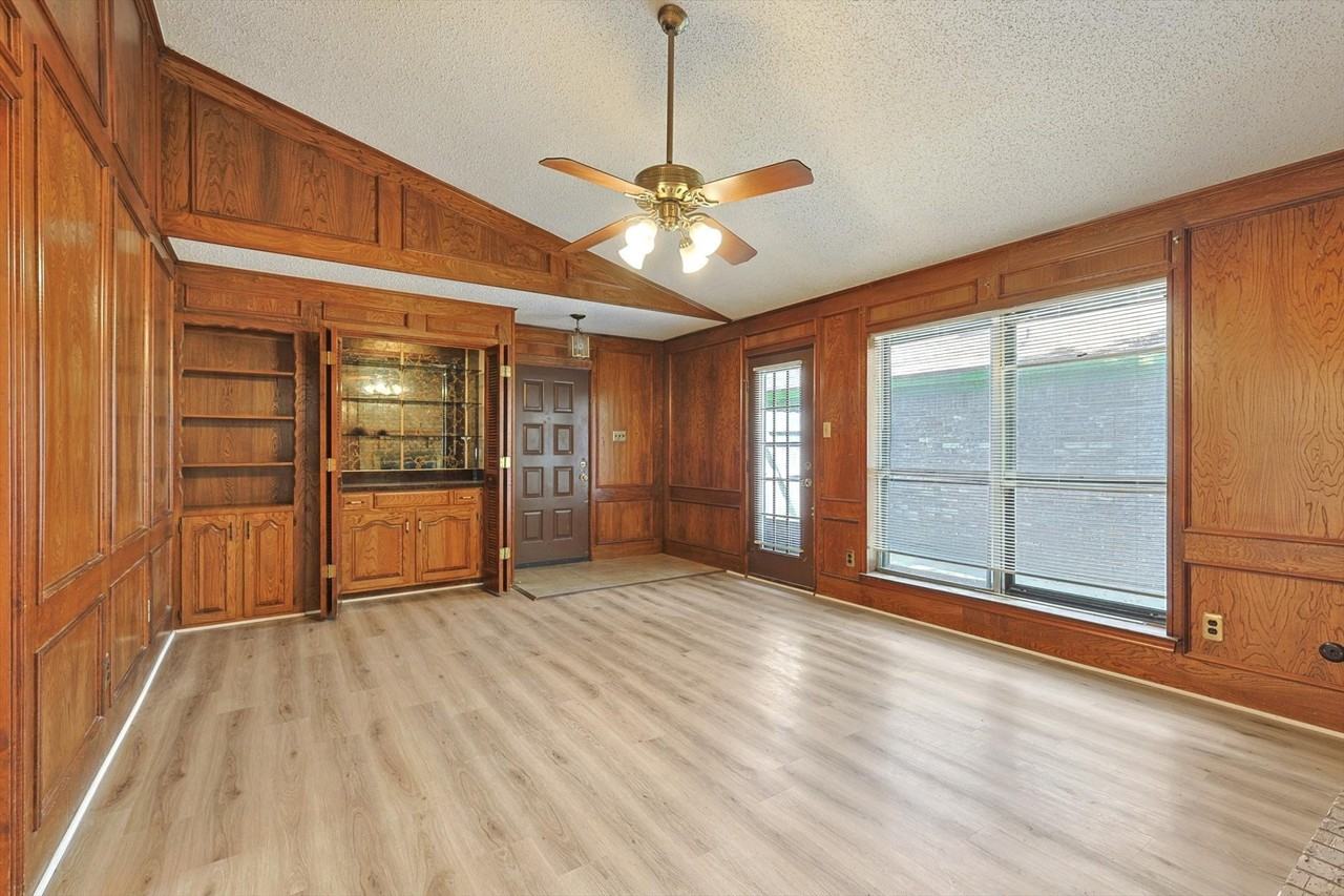 5137 Shoregate Dr - Photo 7 of 25
