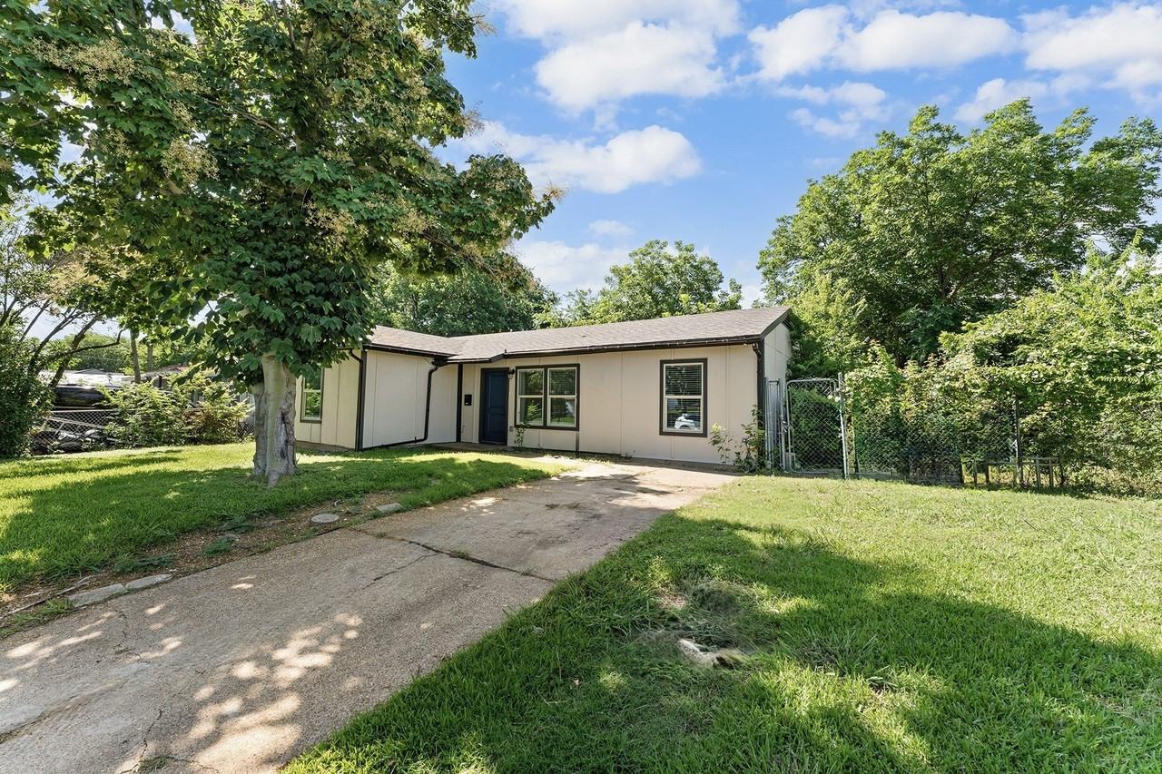 3806 Castle Hills Dr - Photo 6 of 18