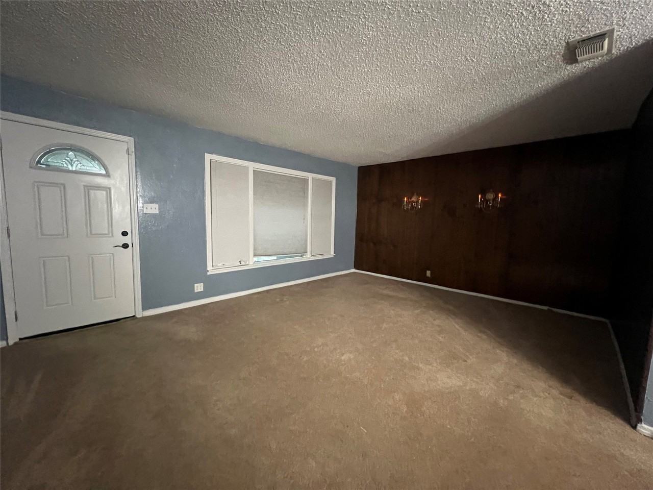 4233 Voncille St - Photo 3 of 23