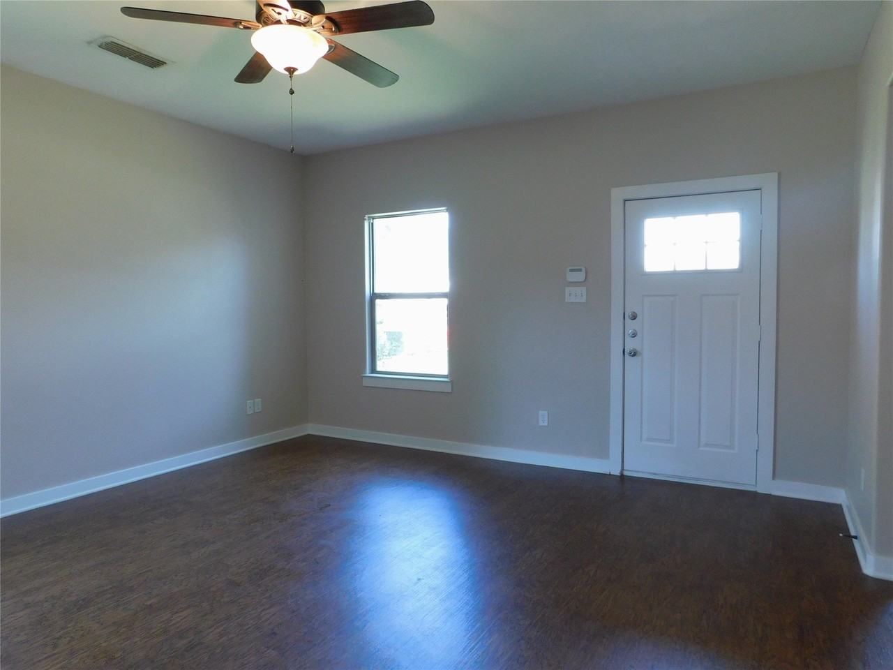 673 Copenhavr St - Photo 4 of 24