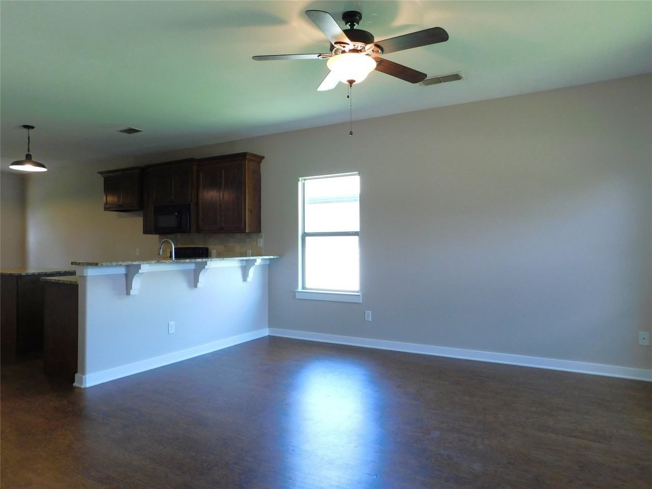 673 Copenhavr St - Photo 5 of 24