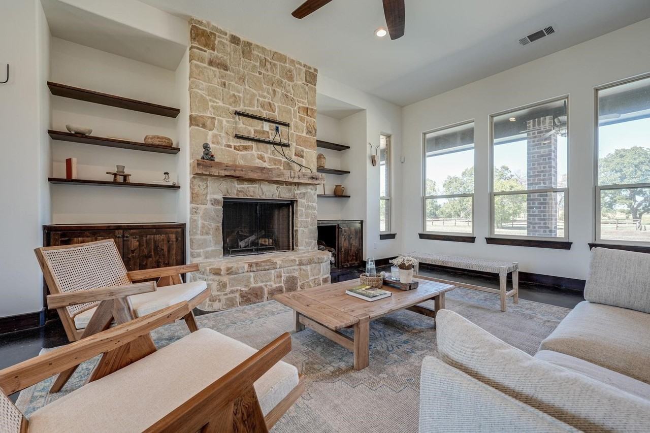 11445 Foutch Rd - Photo 6 of 40