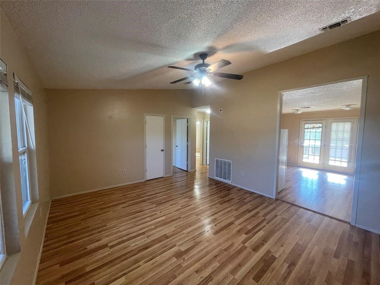 4217 Quail Ridge Ct - Photo 2 of 7