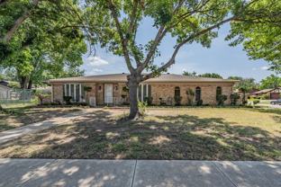2863 Hitson Ln - Photo 1 of 1