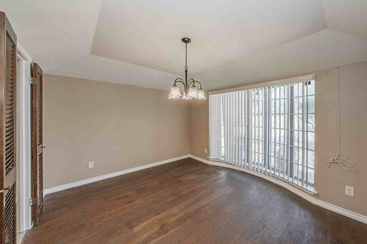2863 Hitson Ln - Photo 7 of 37