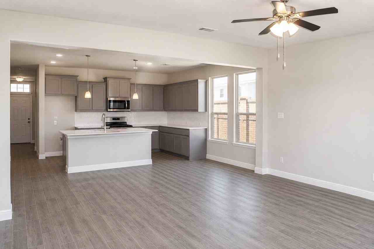 270 Irish Moss Dr - Photo 2 of 14