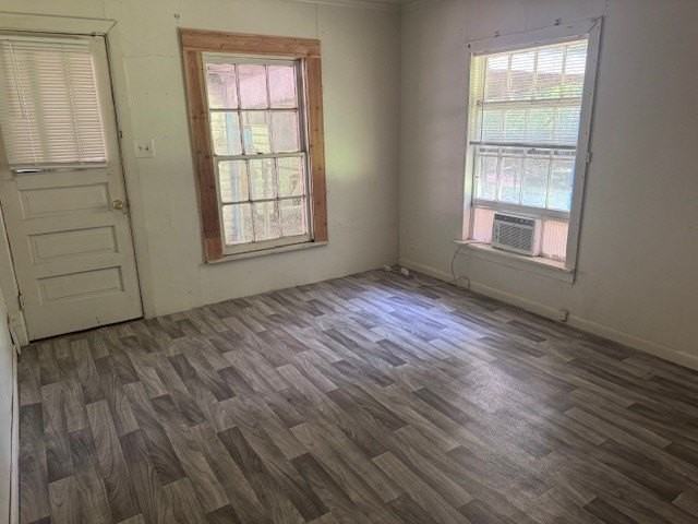 704 Cedar St - Photo 7 of 10