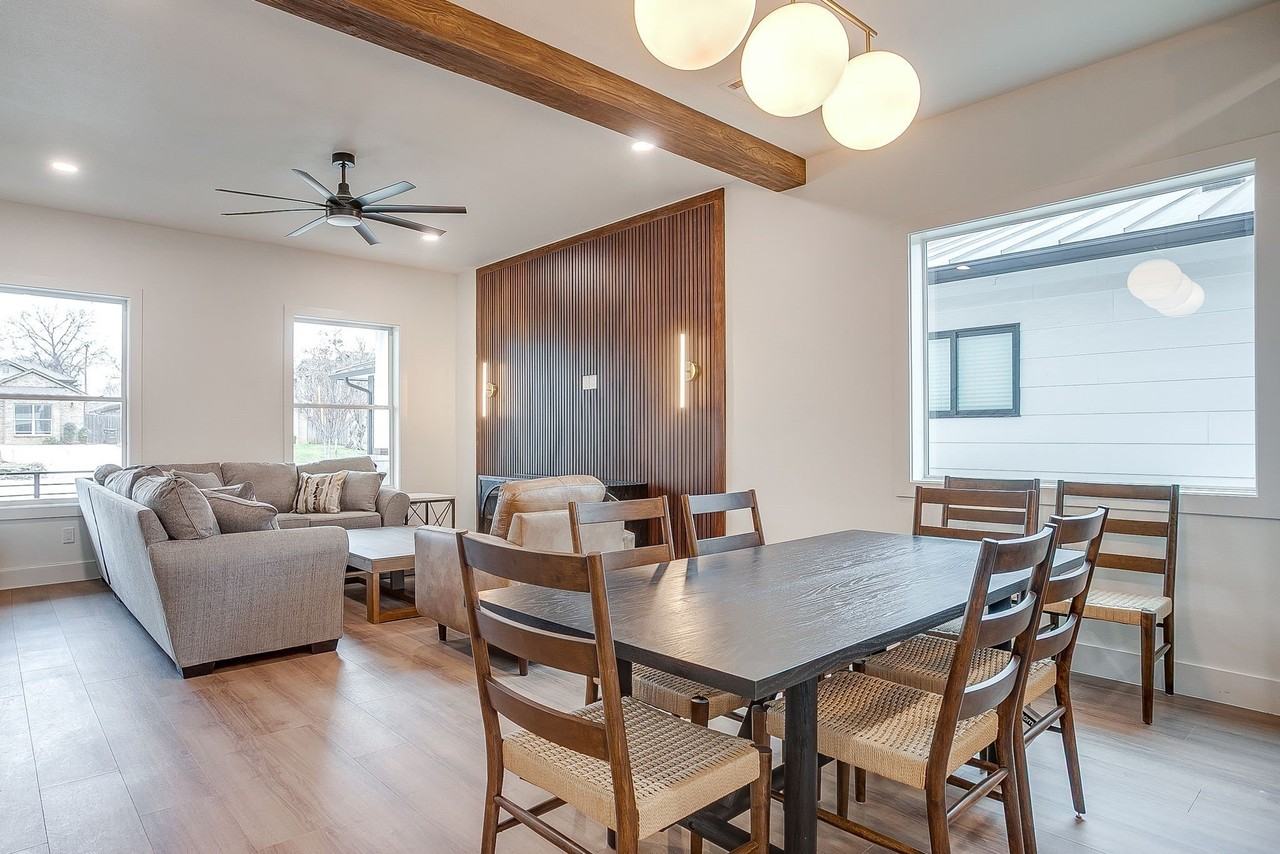 2705 Gordon Ave - Photo 6 of 32