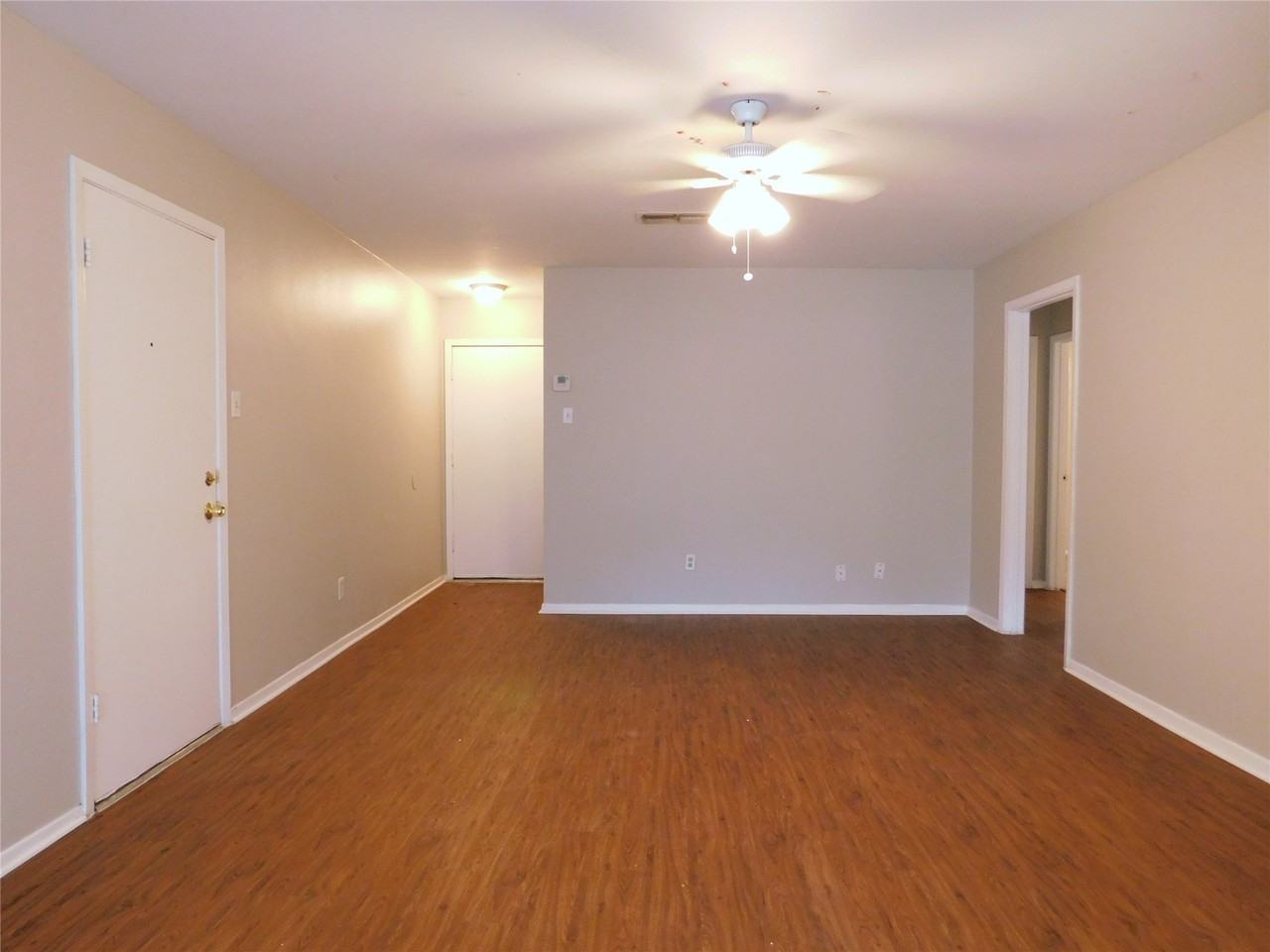 217 Mockingbird Ln - Photo 3 of 18