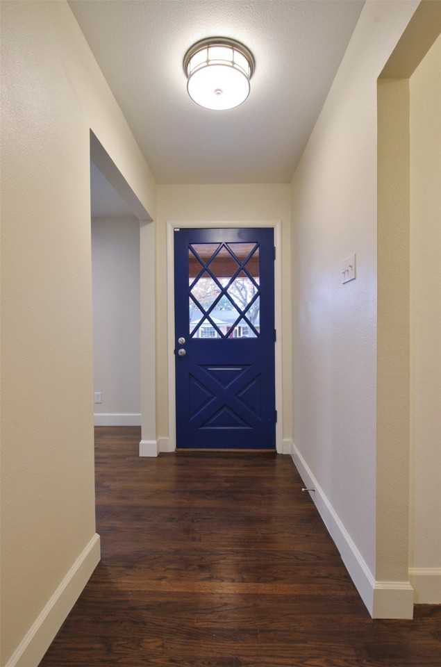 717 Greenleaf Dr - Photo 4 of 26