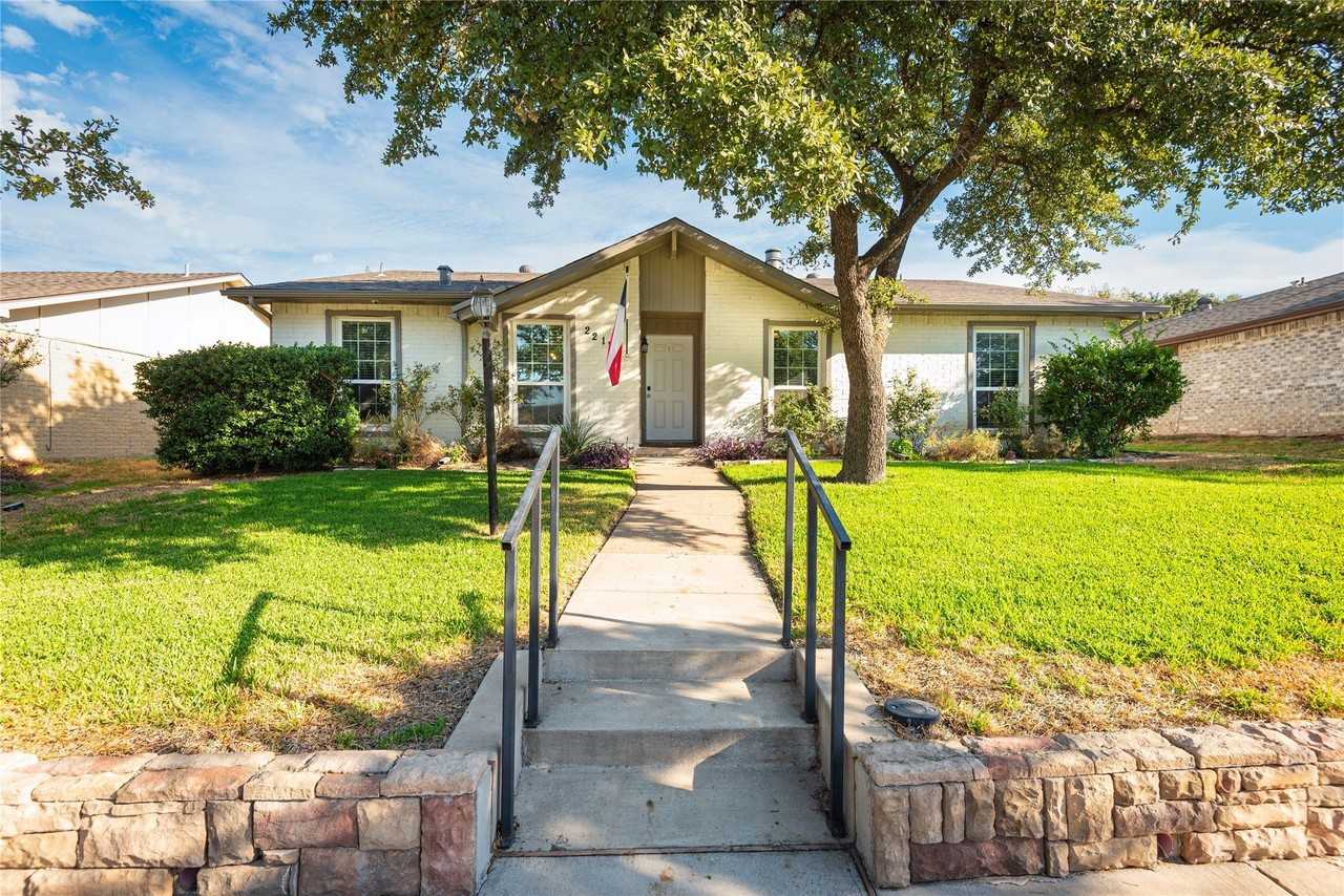 2211 Yewpon Dr