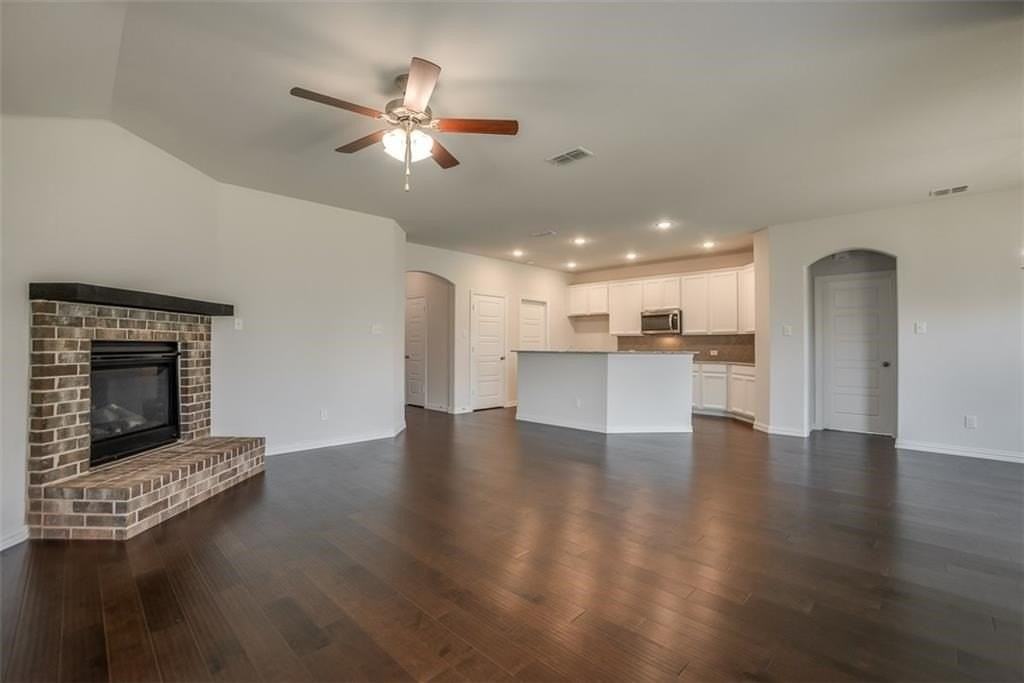 1829 Meadow Trail Ln - Photo 5 of 14