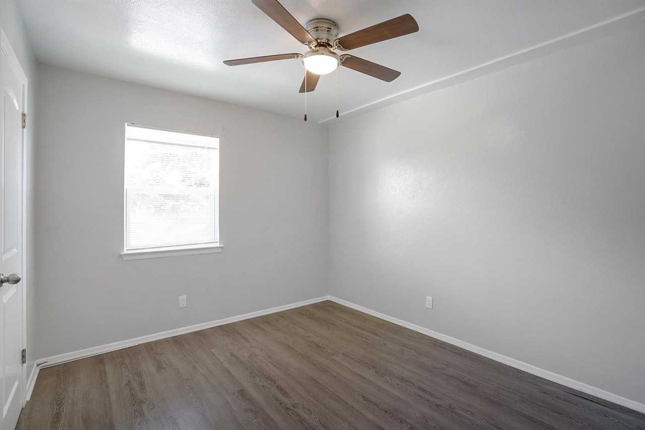 313 Rose St #319A - Photo 3 of 10
