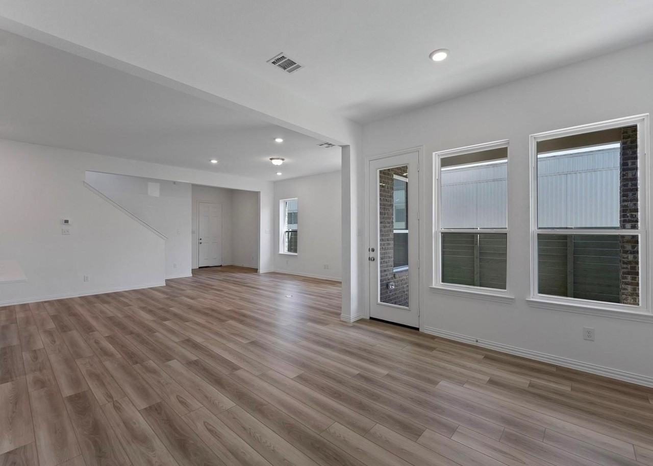 3309 Penn Blvd - Photo 3 of 28