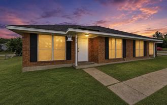 904 Overlook Dr - Photo 1 of 1