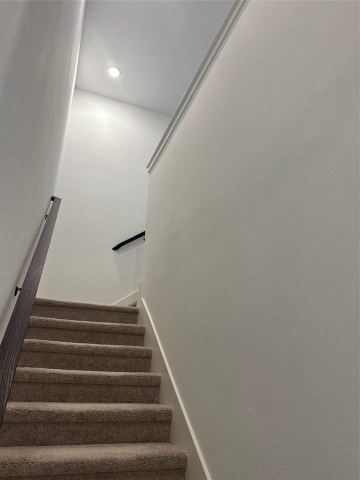 7621 Dakota Dr - Photo 6 of 14