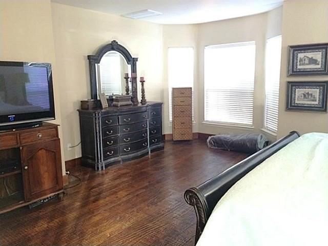 4506 Burnhill Dr - Photo 6 of 17