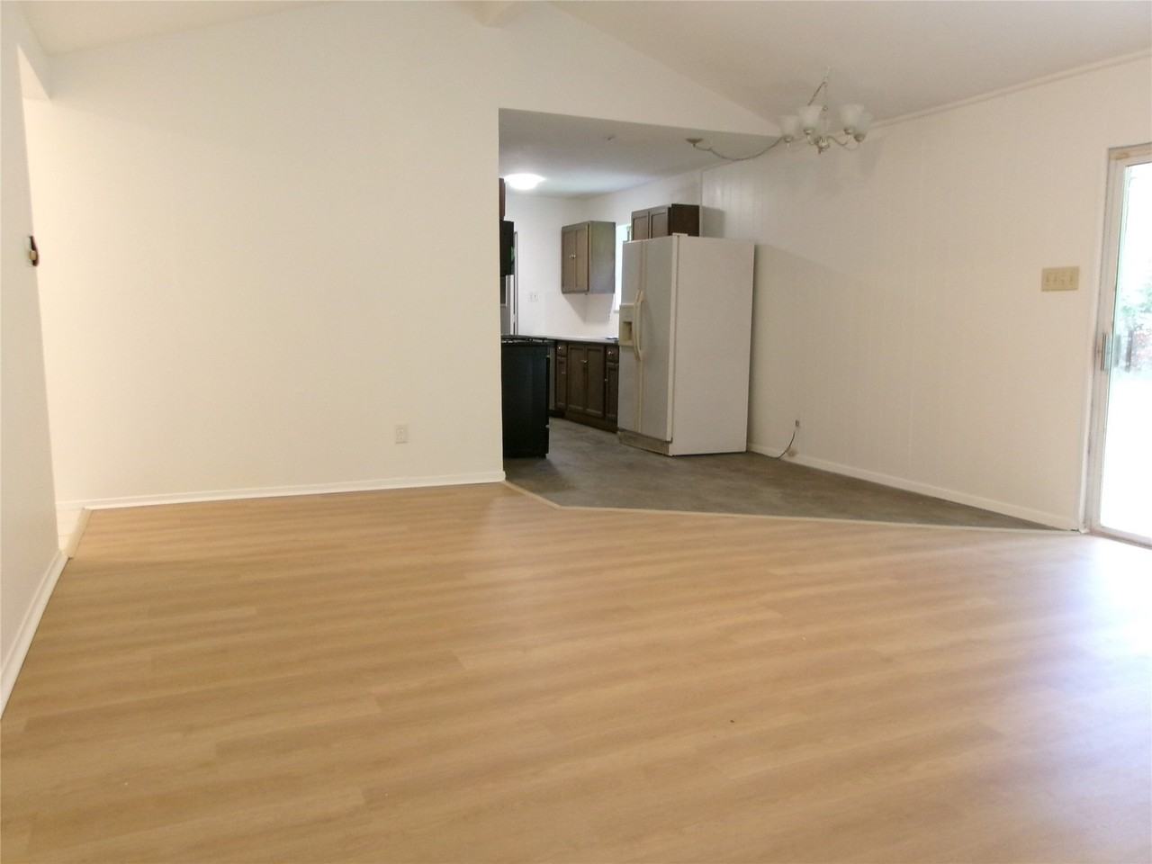1519 Rambler Rd - Photo 5 of 21