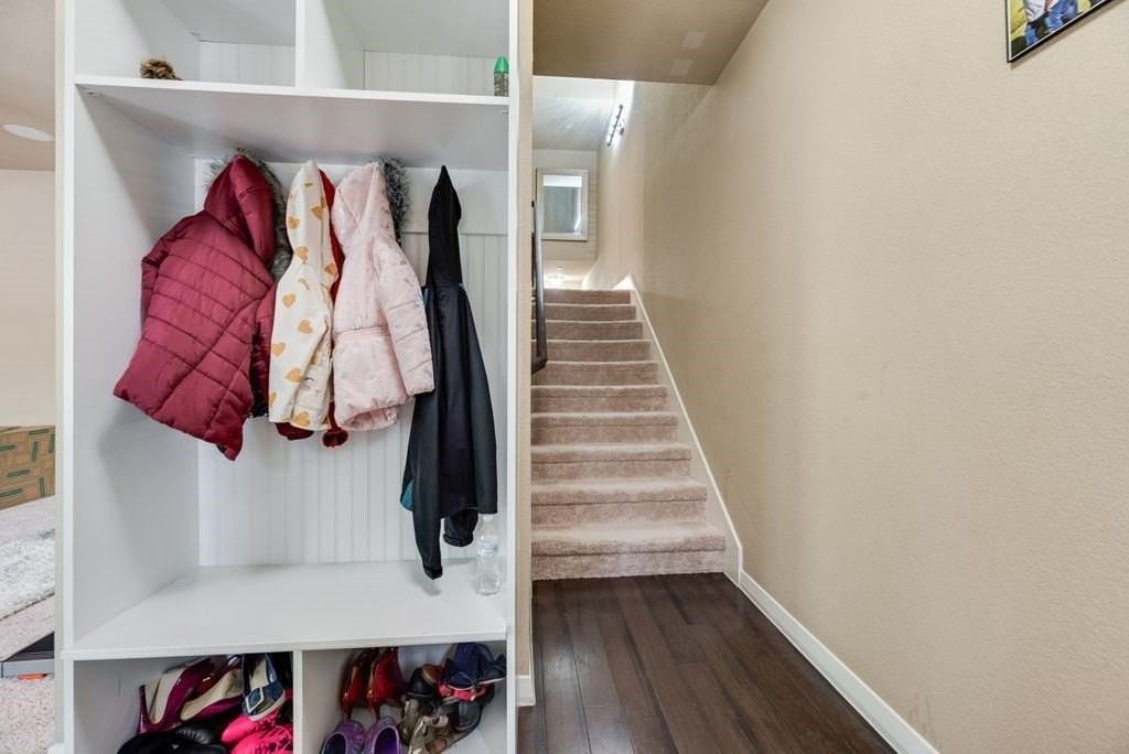 3895 Asbury Ln - Photo 6 of 18