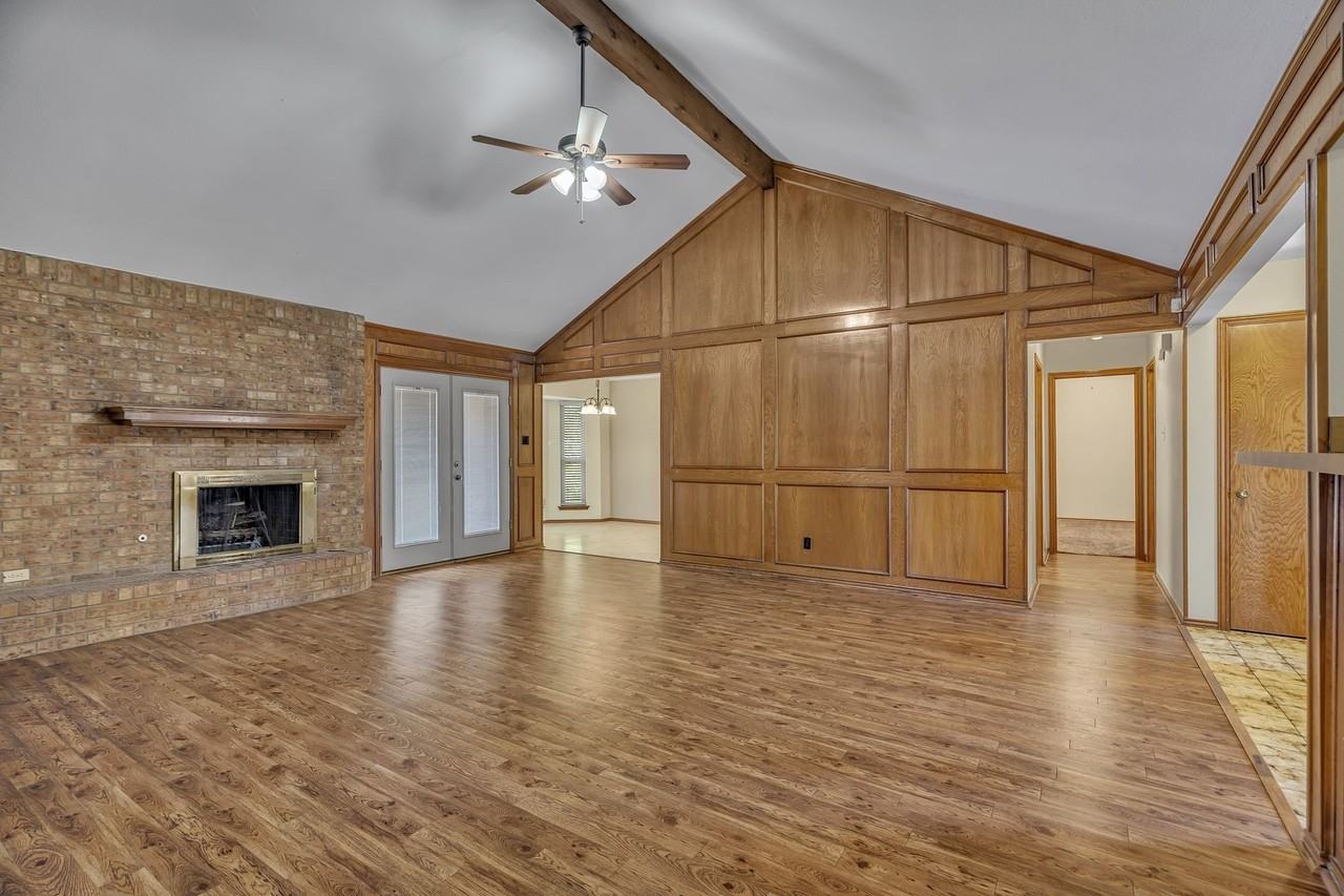 1009 Kings Canyon Ct - Photo 3 of 28