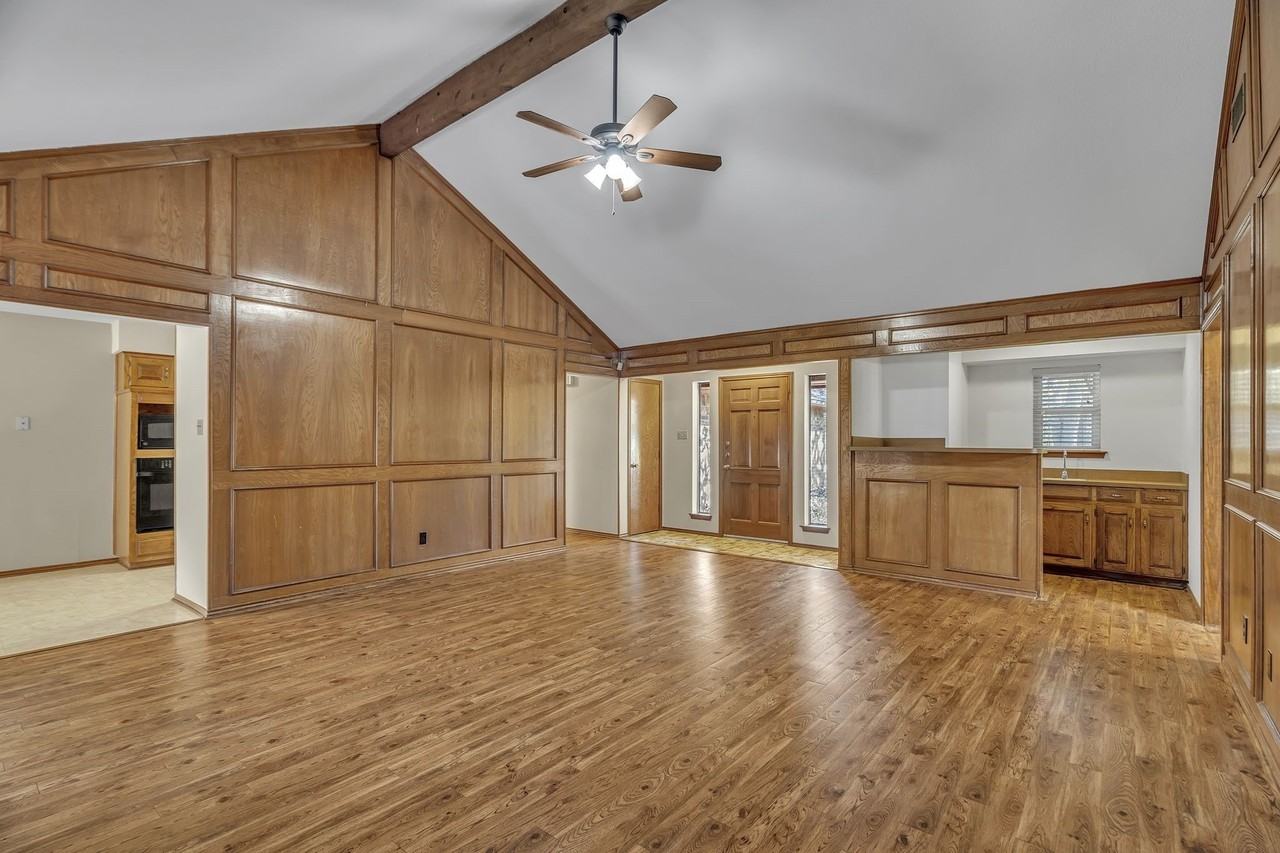 1009 Kings Canyon Ct - Photo 4 of 28