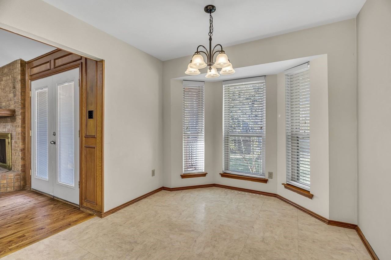 1009 Kings Canyon Ct - Photo 7 of 28