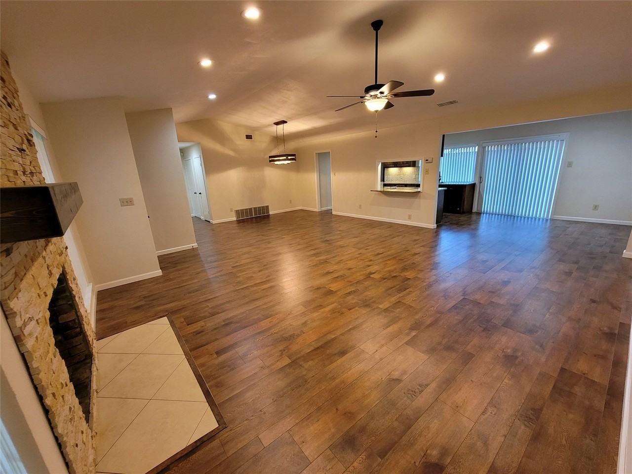 629 Perdido Dr - Photo 3 of 25