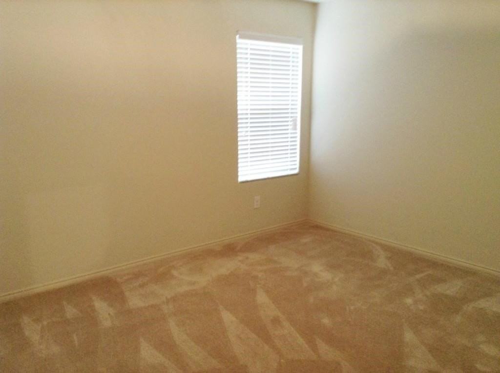 1413 S Raven Dr - Photo 5 of 12