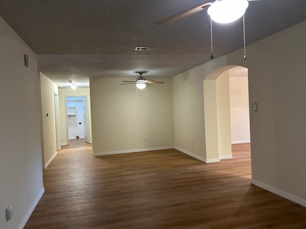 2106 Millwood Dr - Photo 3 of 22