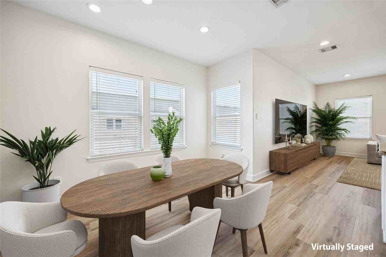 5402 Jonathan Ln - Photo 7 of 33