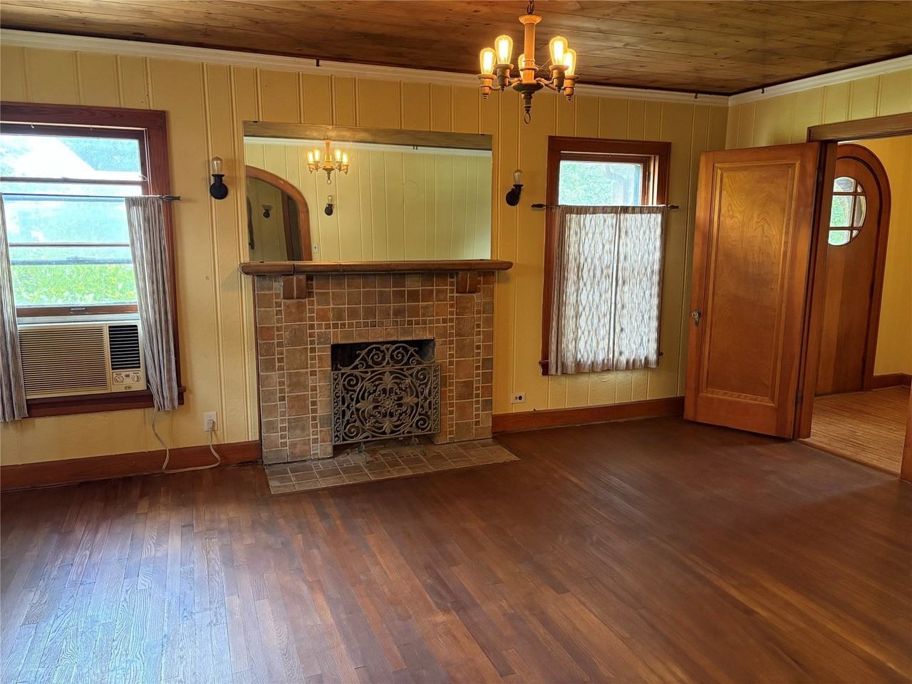828 W Gandy St - Photo 3 of 27
