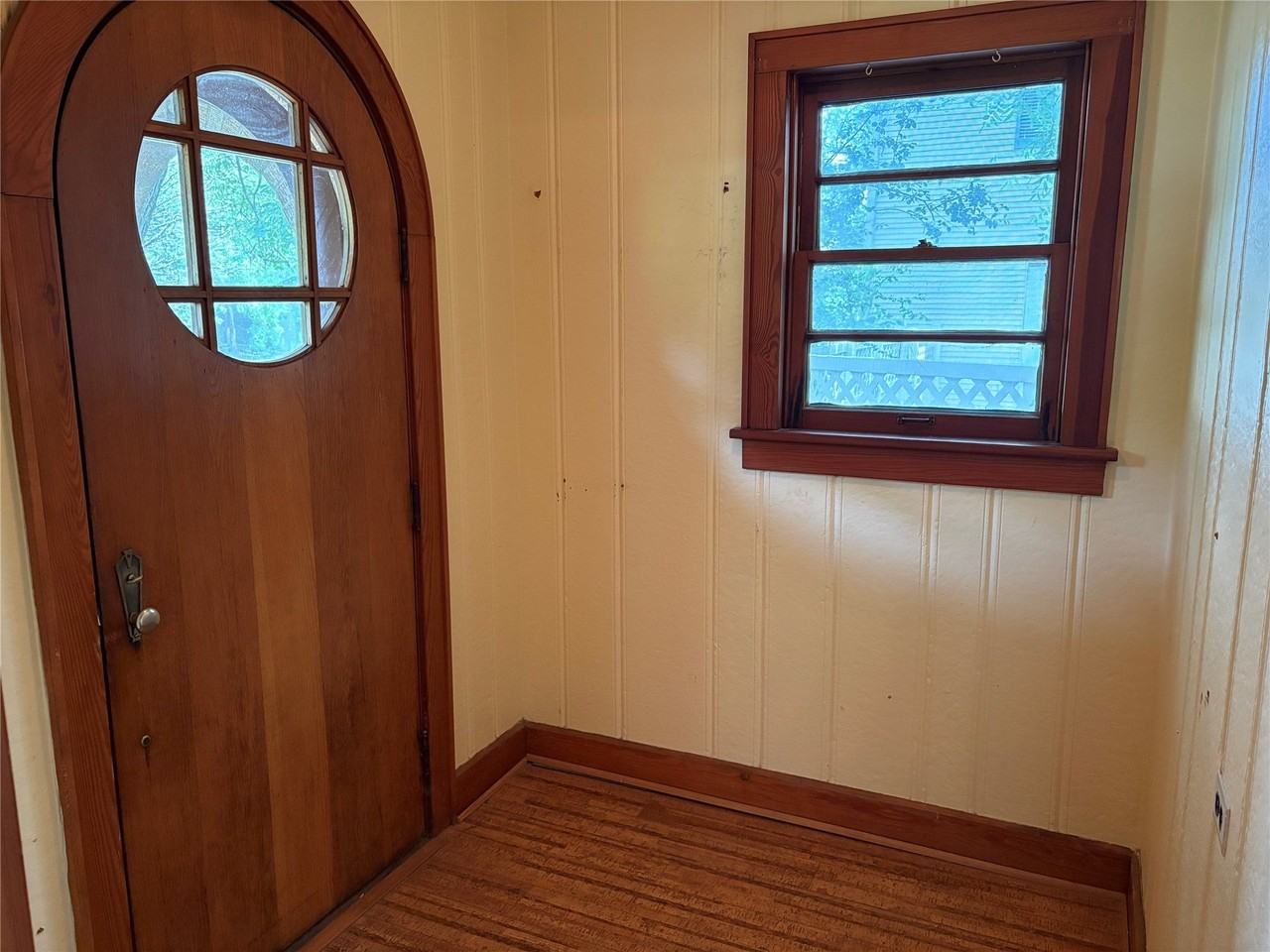 828 W Gandy St - Photo 5 of 27