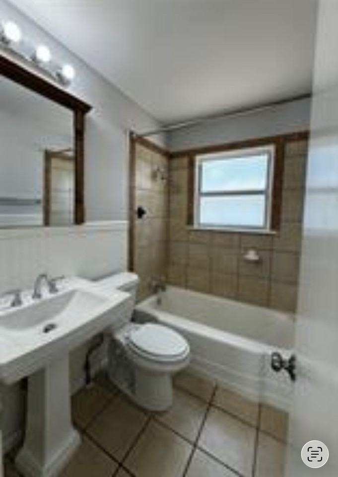 205 Merritt St - Photo 2 of 5
