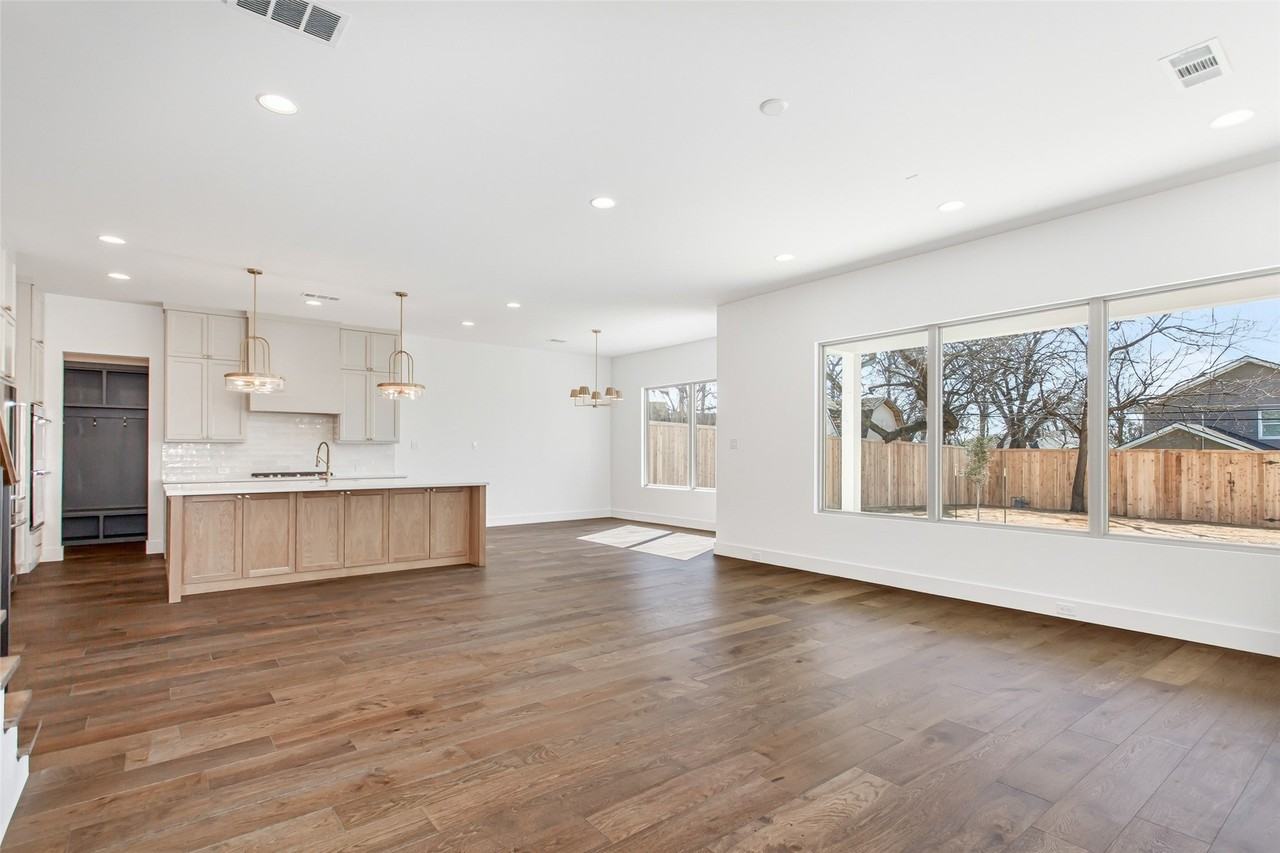 1107 Mount Auburn Ave - Photo 6 of 39