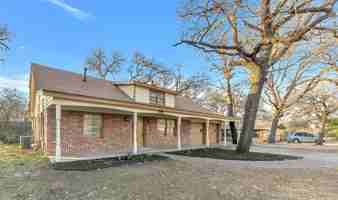 featured image of 828 S Collins St