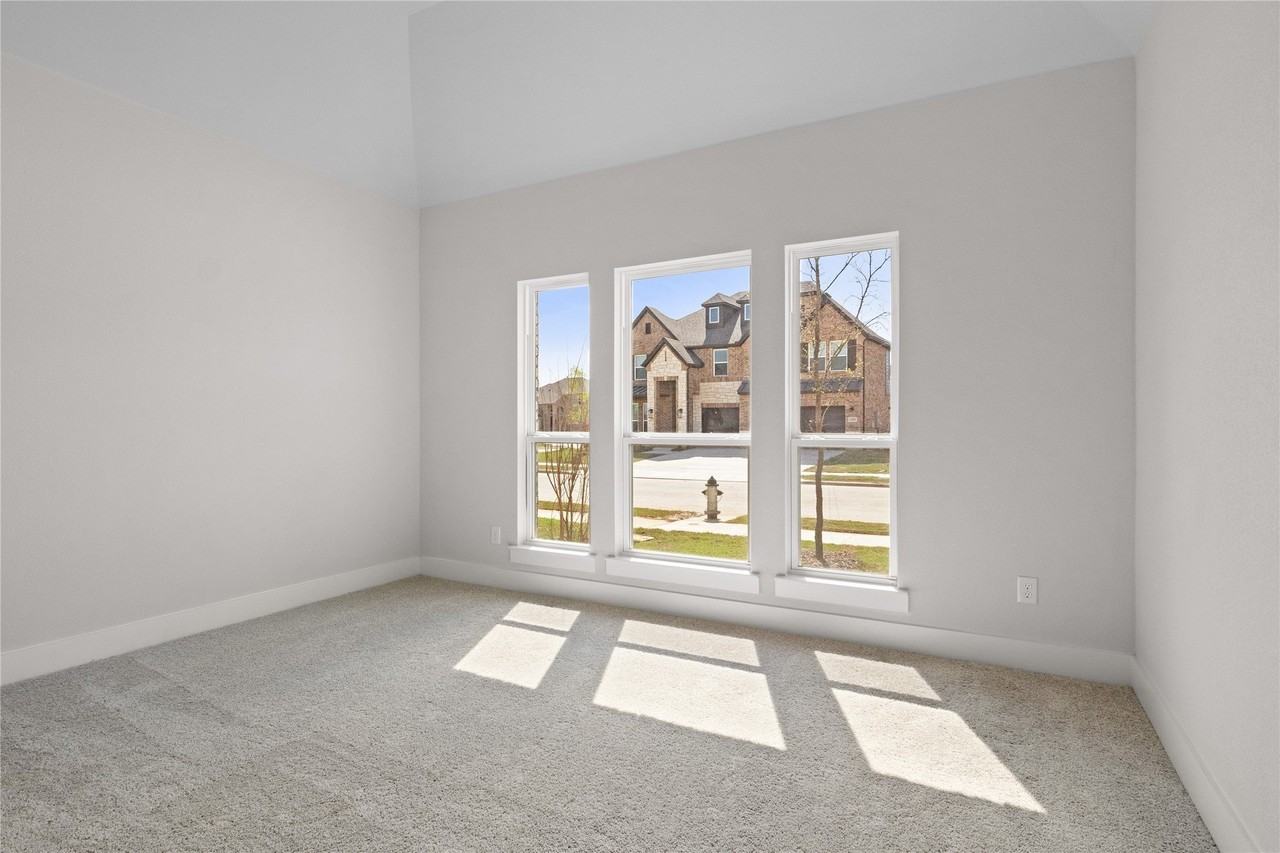 6109 White Creek Dr - Photo 4 of 30