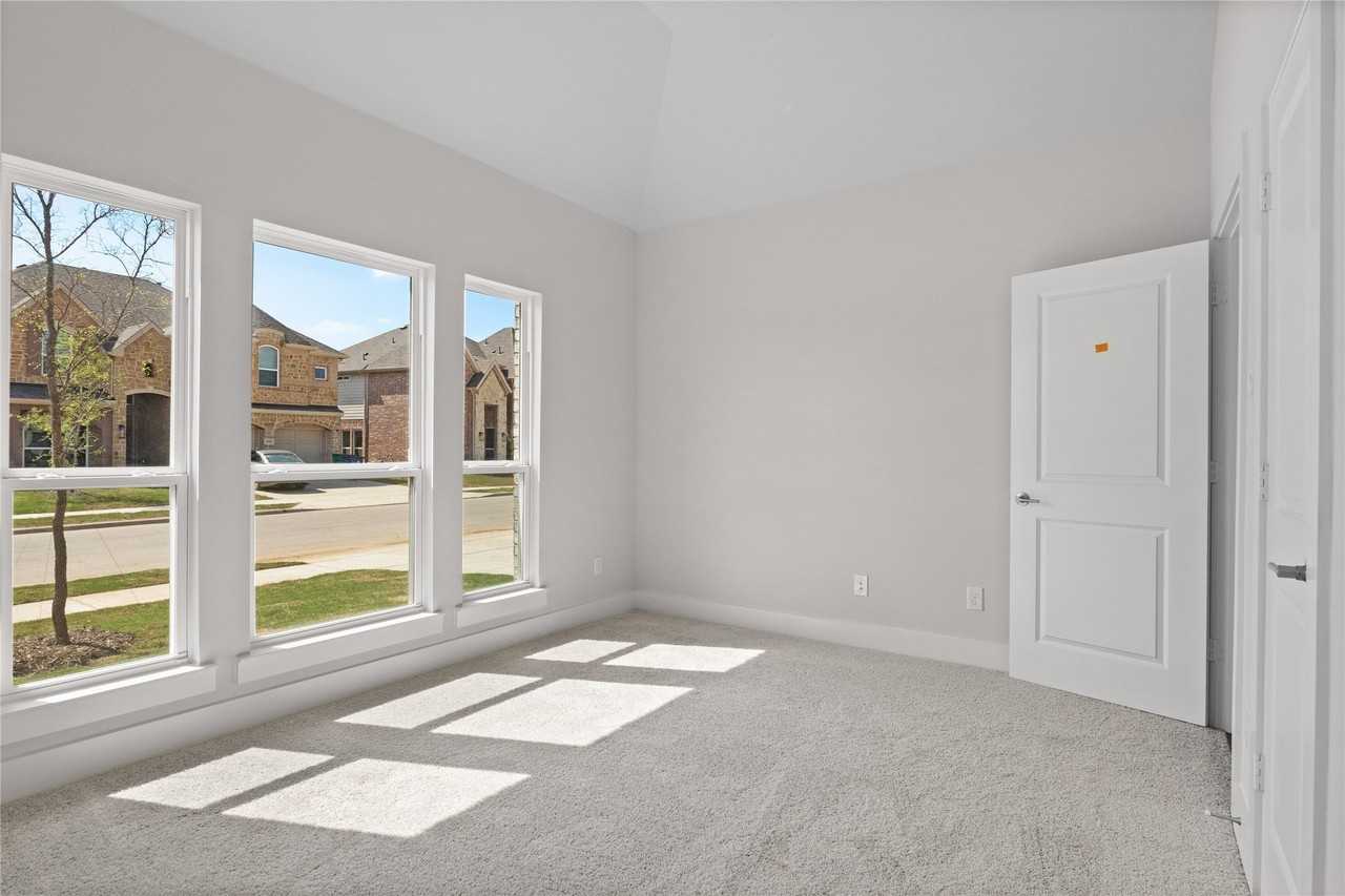 6109 White Creek Dr - Photo 5 of 30