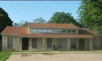 1037 Southmoor Dr