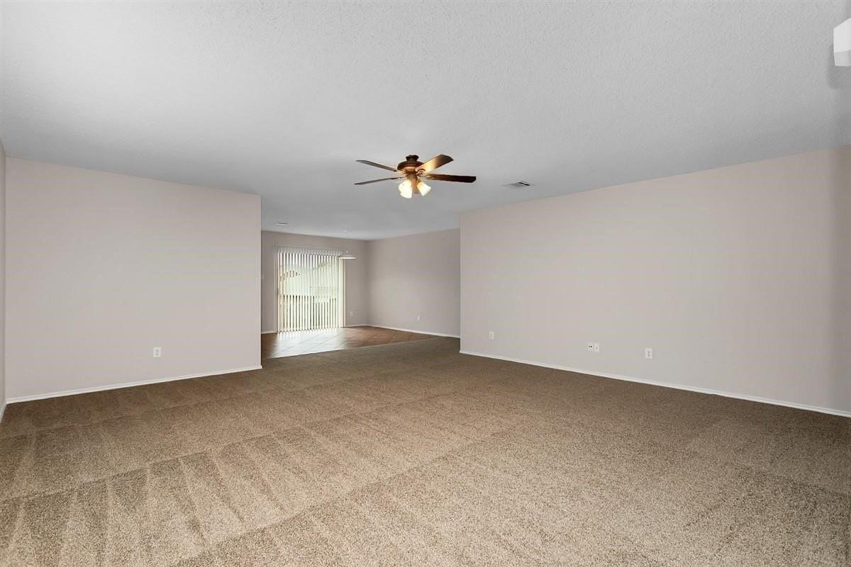 2152 Laughlin Rd - Photo 3 of 23