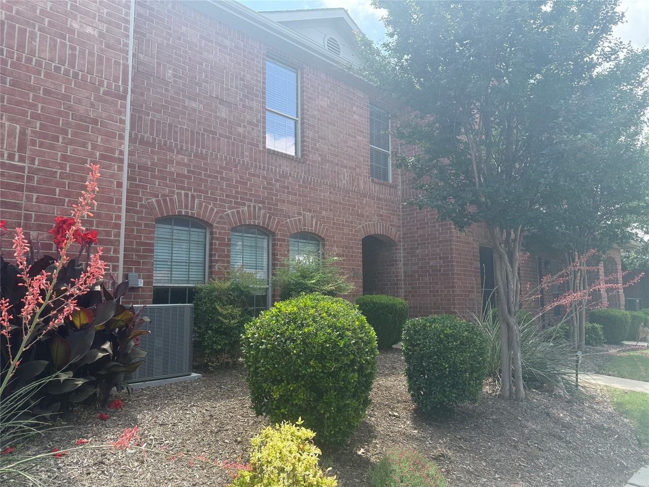 575 S Virginia Hills Dr #2604 - Photo 4 of 17