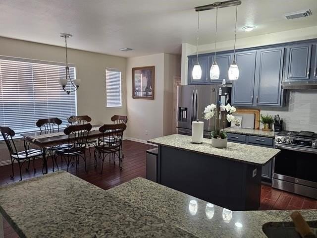 215 Lairds Dr - Photo 3 of 17