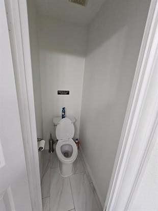 215 Lairds Dr - Photo 6 of 17