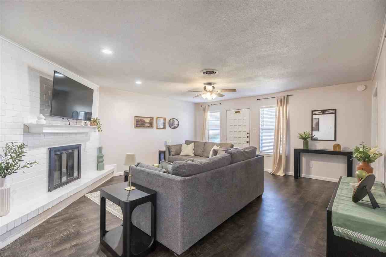 3333 S 27th St - Photo 5 of 35