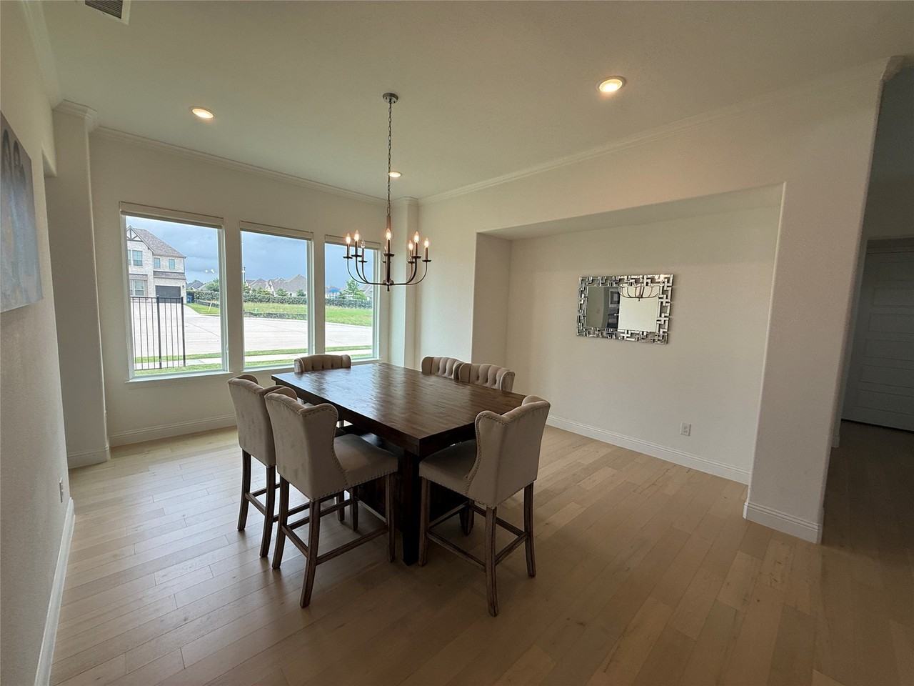 1927 Pebble Ln - Photo 7 of 40