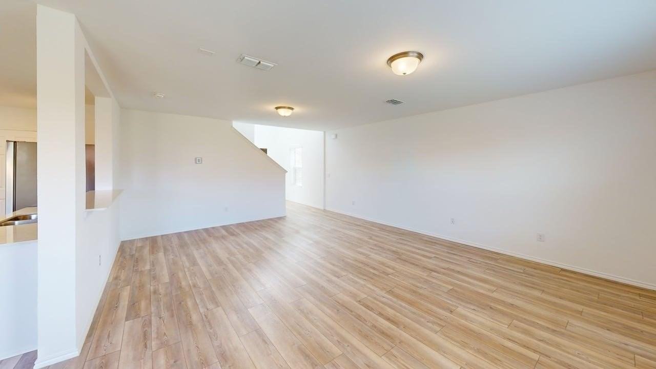 882 Breakwater Dr - Photo 5 of 27