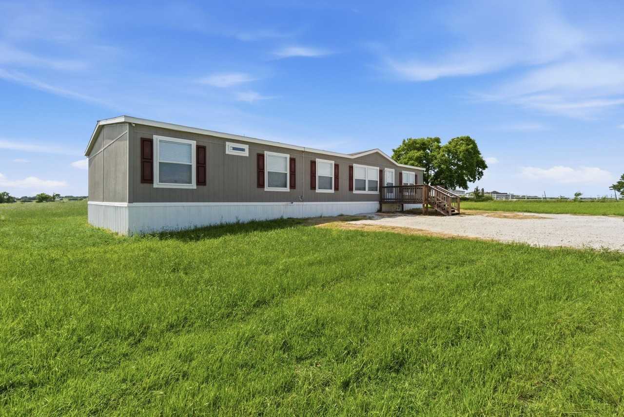 303 Mesa Rdg - Photo 3 of 32