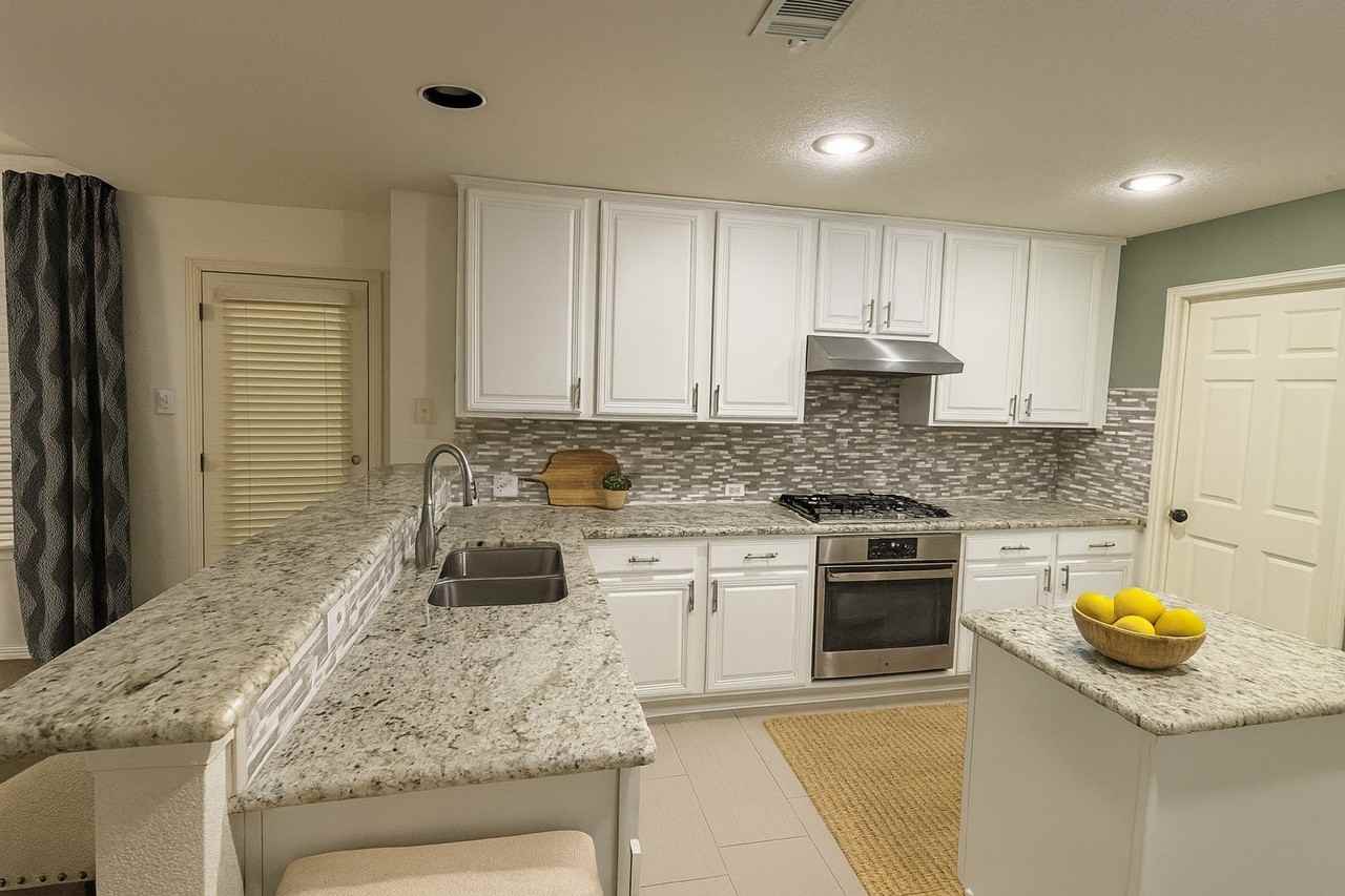 2428 Brycewood Ln - Photo 5 of 18