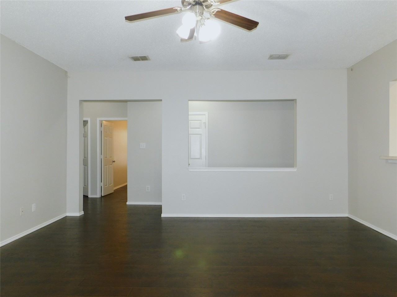 1648 Crown Point Dr - Photo 6 of 27