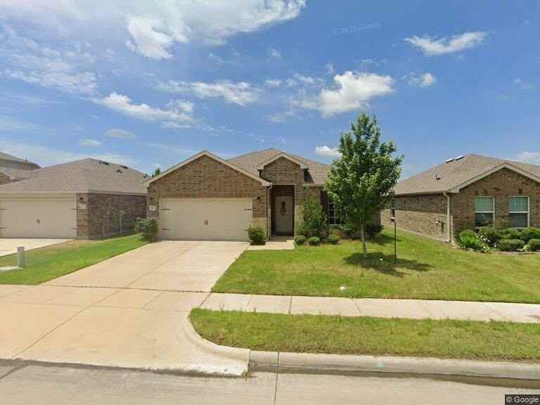 2213 Heaton